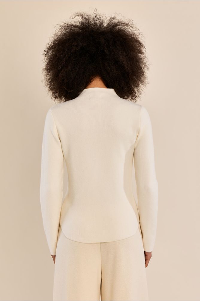 Straight sweater in fine knit