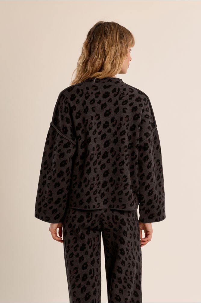 Wide sweater, leopard