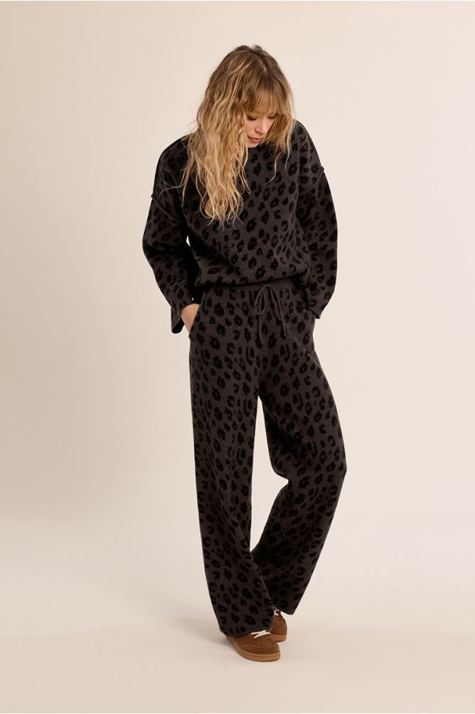 Knitted trousers, leopard