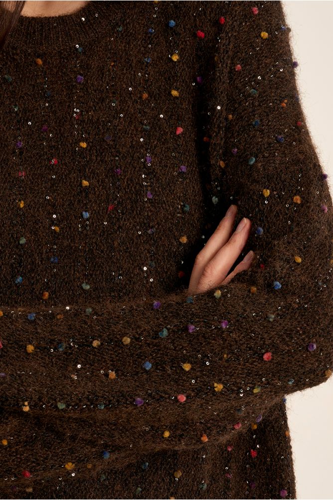 Knitted sweater, with beads
