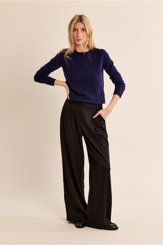 Fine knit top