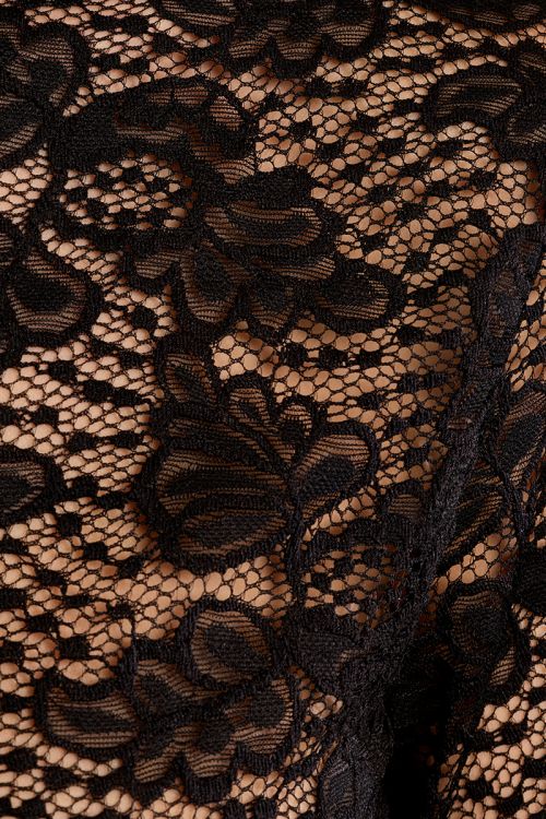 Sous-pull en dentelle
