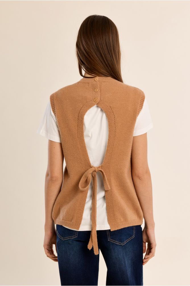 Pull sans manches, dos nu