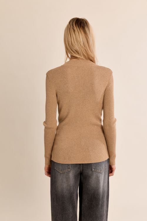 Ribbed knit sweater with opening