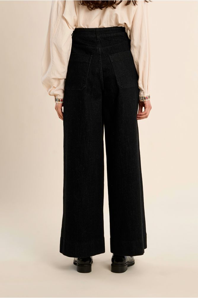 High-waisted, wide-waisted, cotton denim