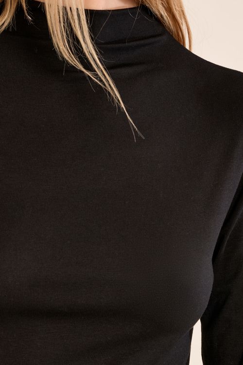 Thin undershirt