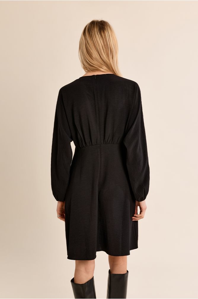 Vestido corto de manga larga obispo