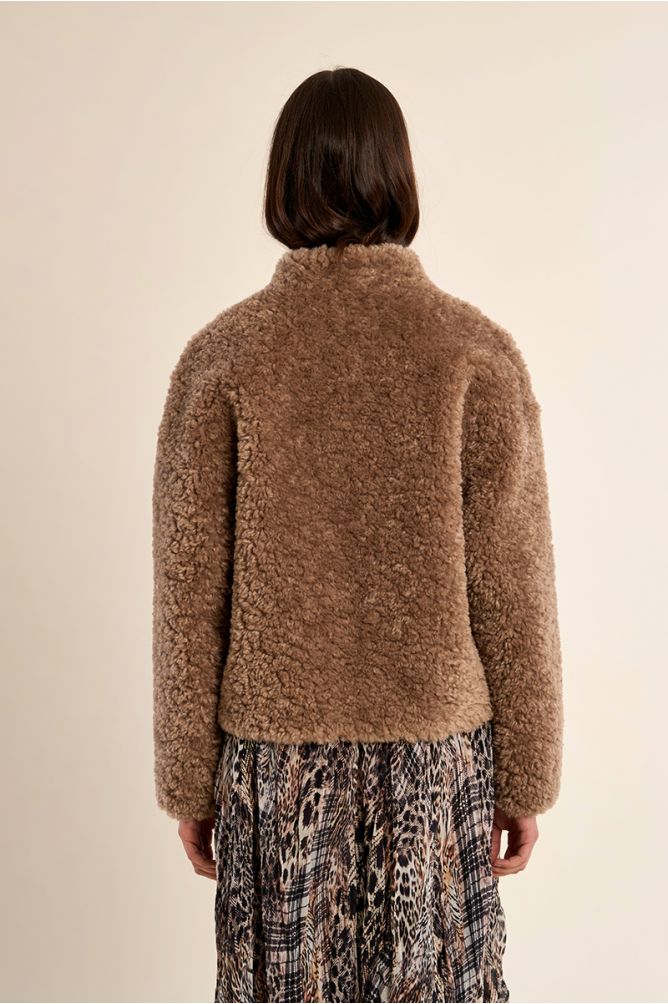 Short imitation sheepskin jacket