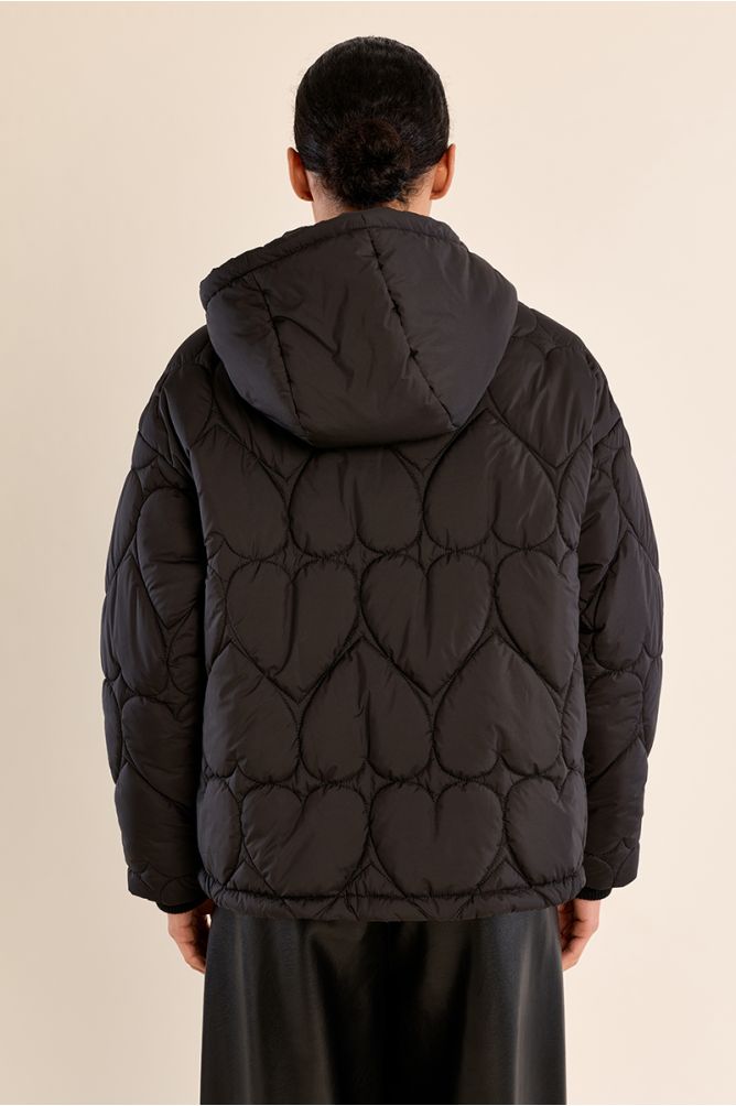 Quilted puffer jacket with heart pattern