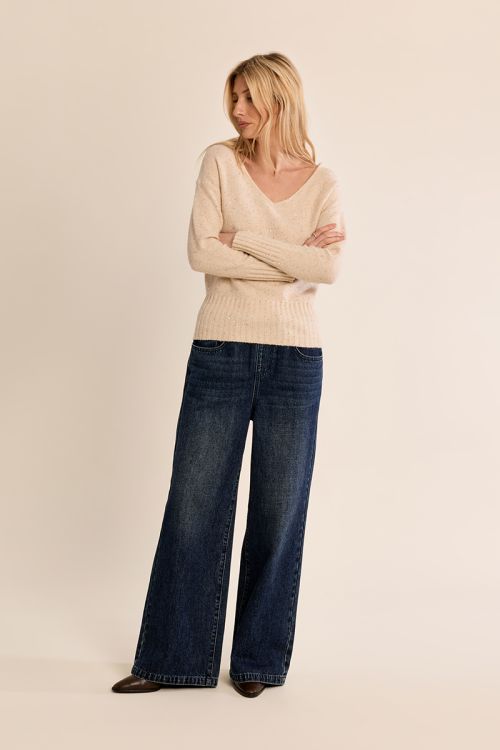 Pull fin, orné de sequins