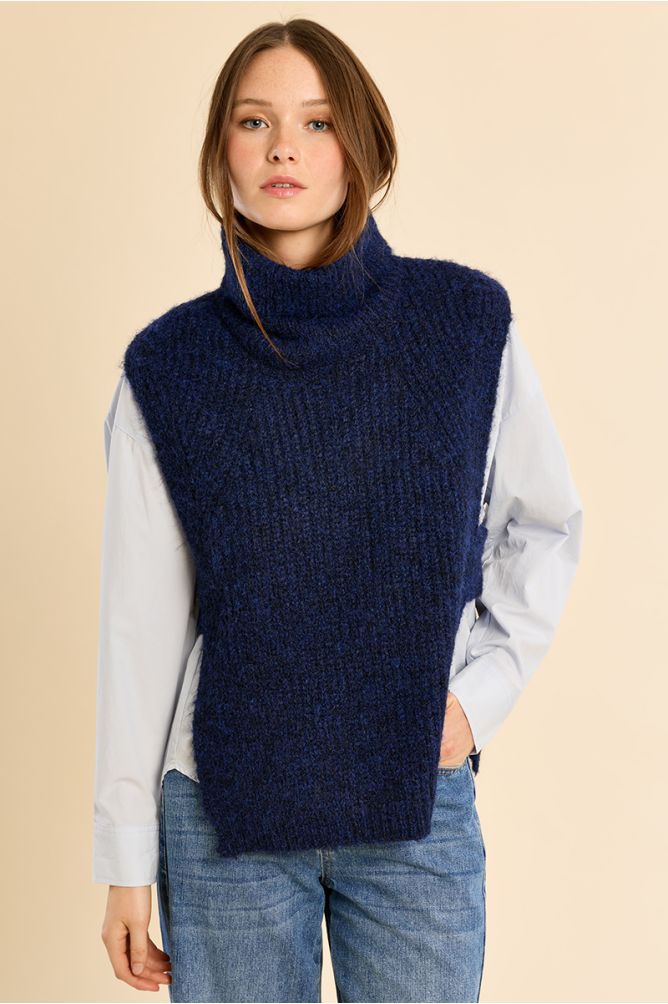 Knitted turtleneck sweater, sleeveless