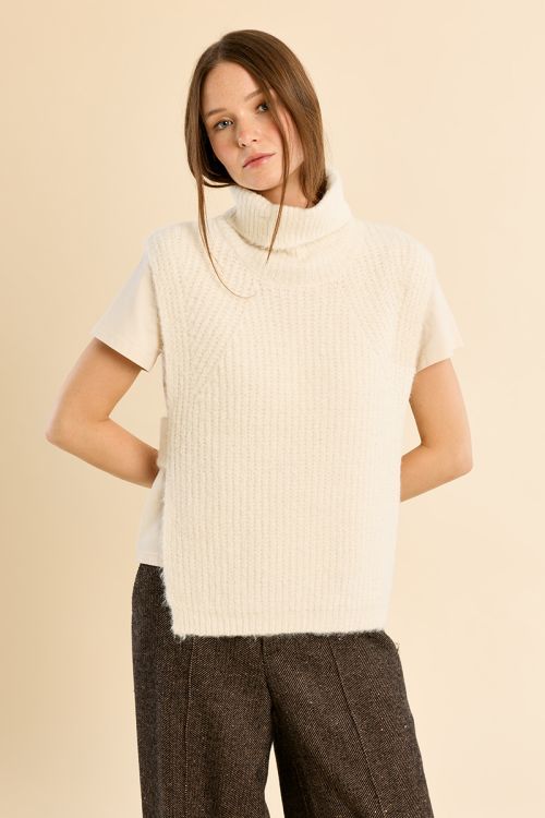 Pull col roulé en maille, sans manches