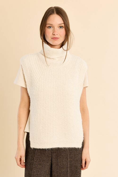 Pull col roulé en maille, sans manches