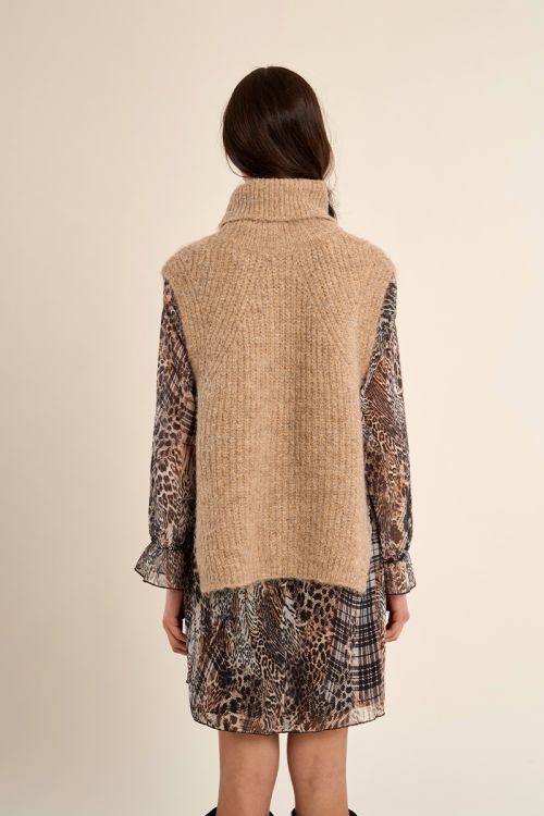 Pull col roulé en maille, sans manches