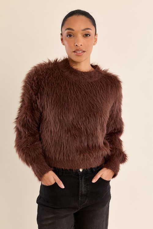 Pull droit, duveteux