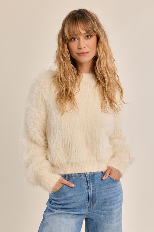 Pull droit, duveteux