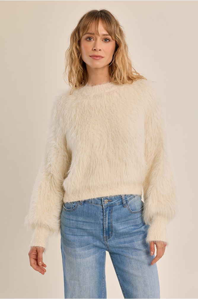 Pull droit, duveteux