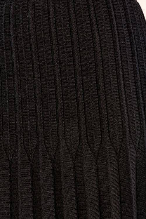 Falda larga plisada