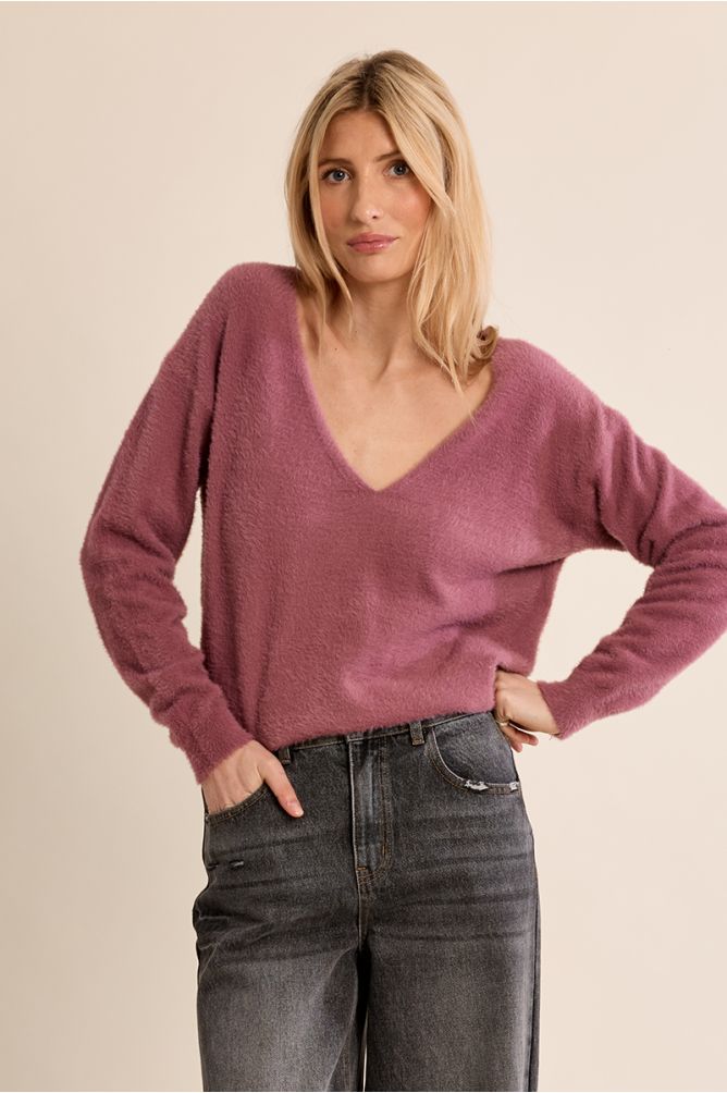 Pull duveteux, col V