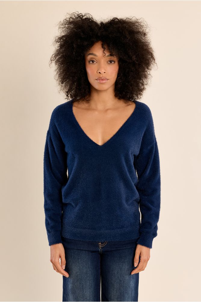 Pull duveteux, col V