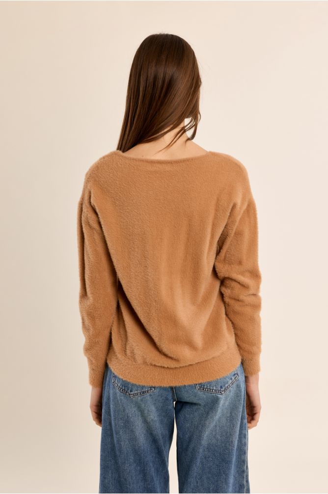 Pull duveteux, col V