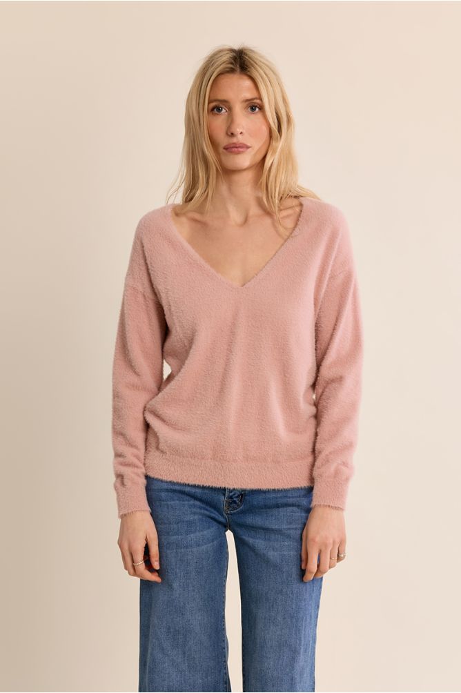 Pull duveteux, col V