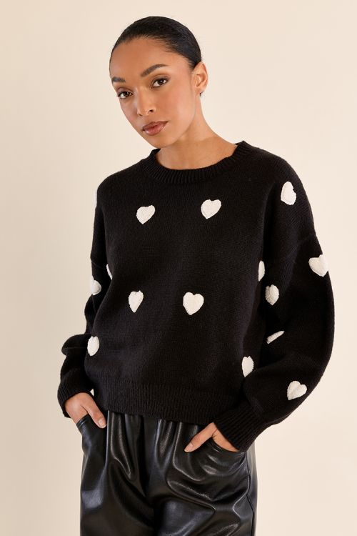 Pull à cœur en relief