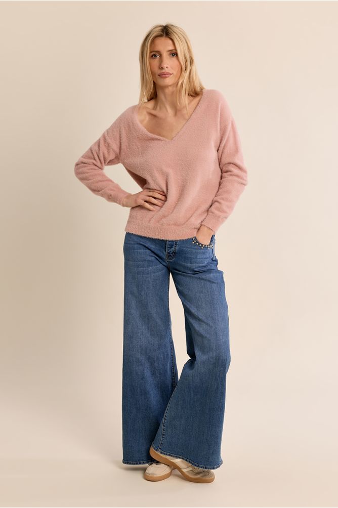 Pull duveteux, col V