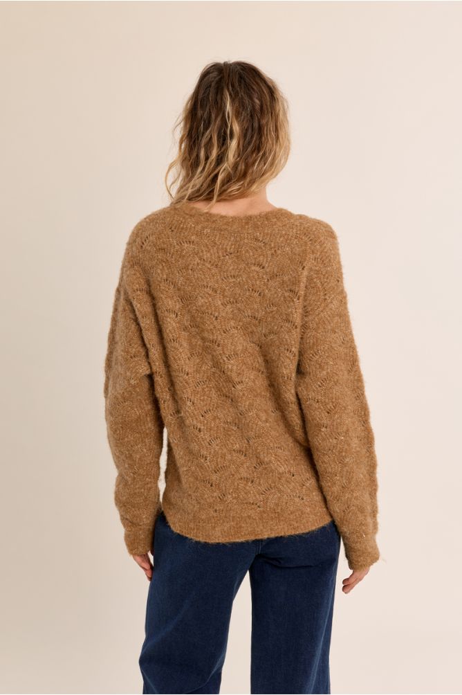 Pull en maille, détails ajourés