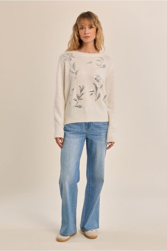 Pull duveteux strassé
