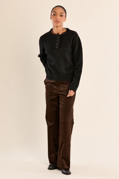 Pull en maille, col dentellé
