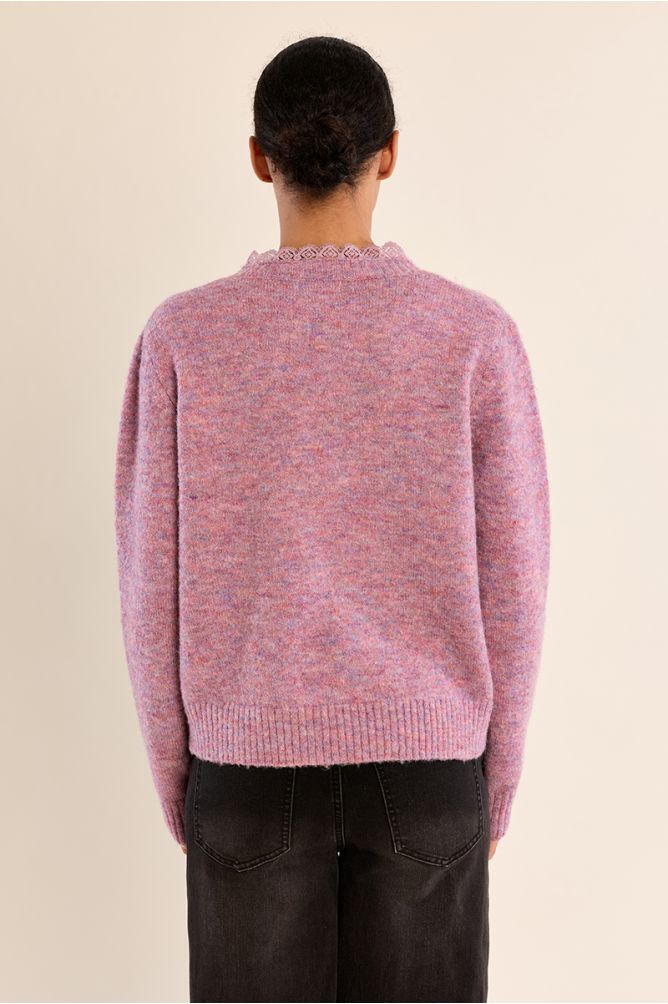 Knitted sweater, lace collar