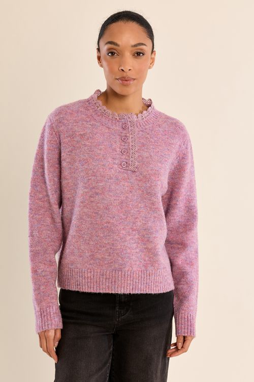 Pull en maille, col dentellé
