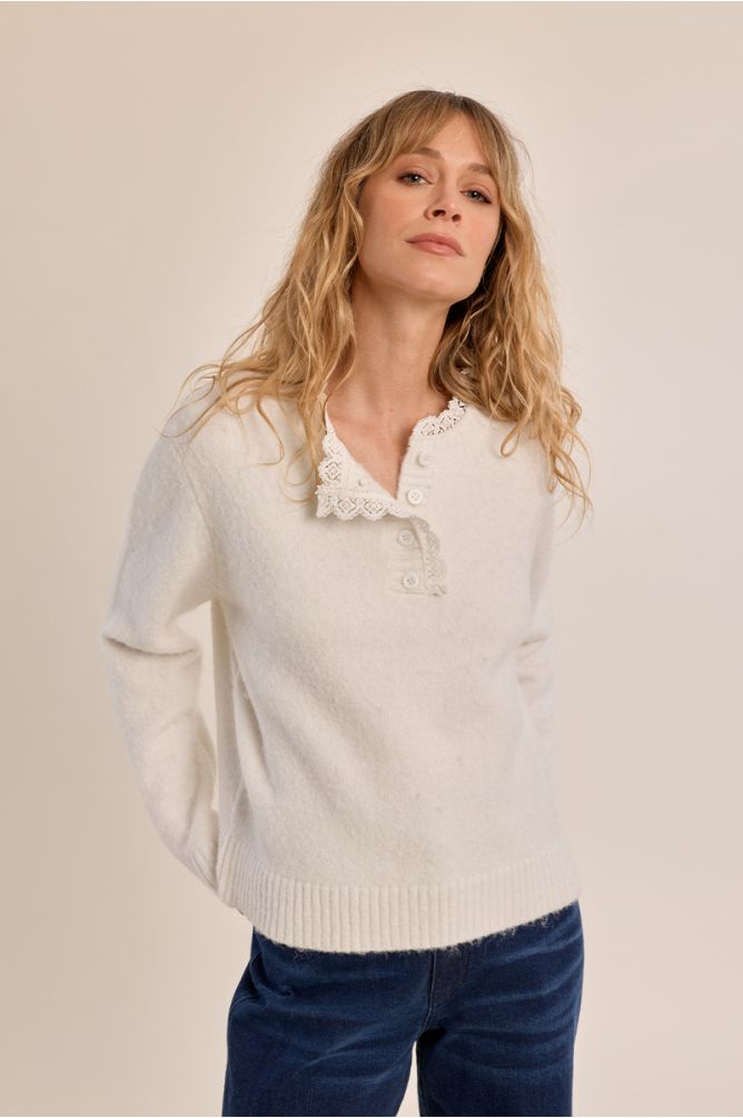 Pull en maille, col dentellé