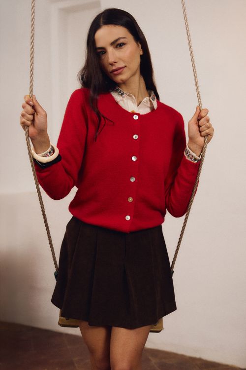 Knitted cardigan with round neck
