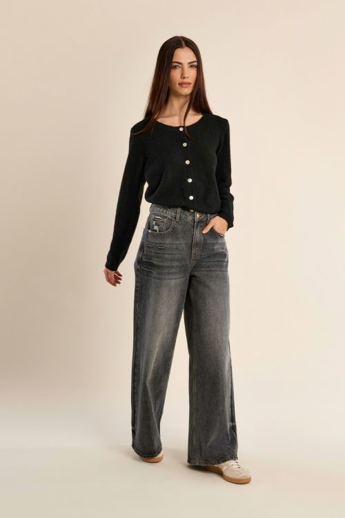 Knitted cardigan with round neck
