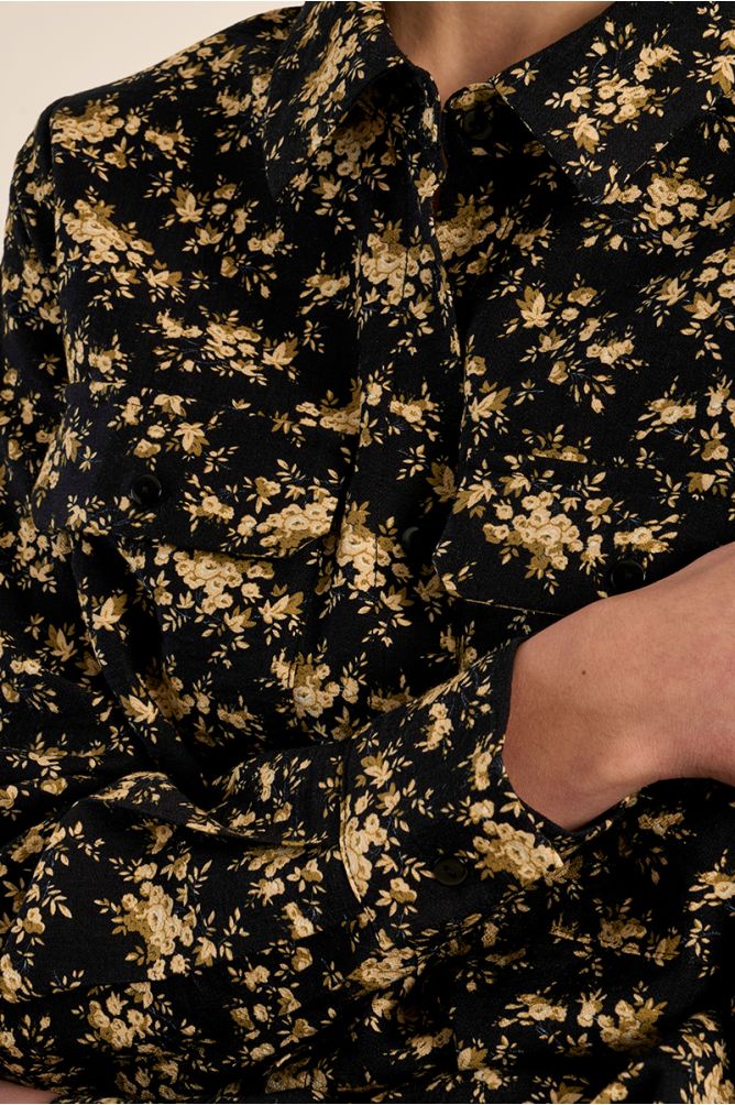 Floral crop shirt
