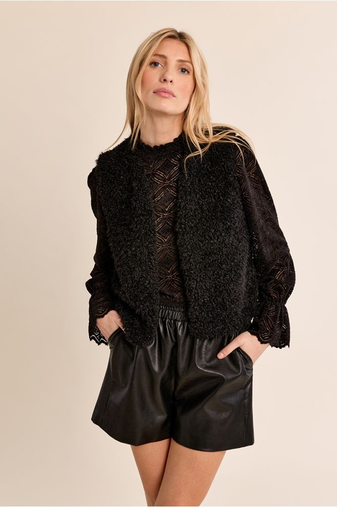 Imitation sheepskin sleeveless jacket