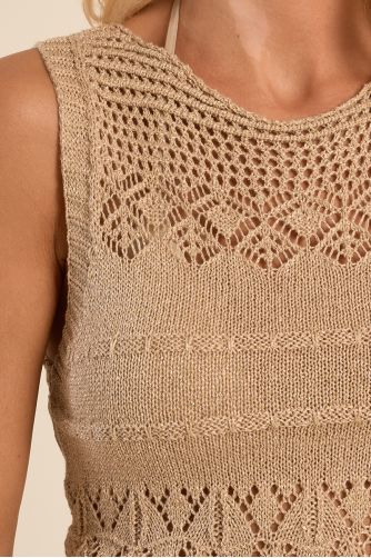 Mini-robe de plage en crochet