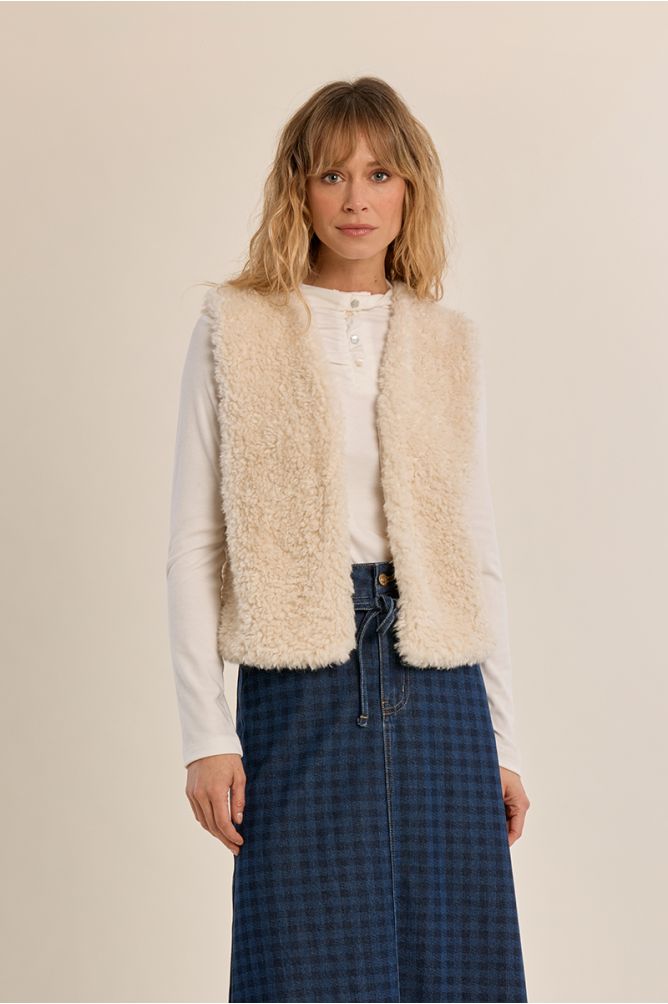 Imitation sheepskin sleeveless jacket