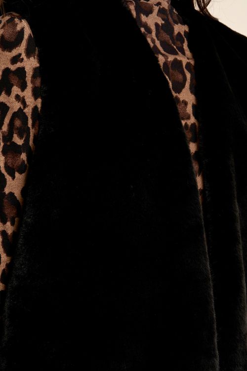 Chaleco corto en tejido de peluche