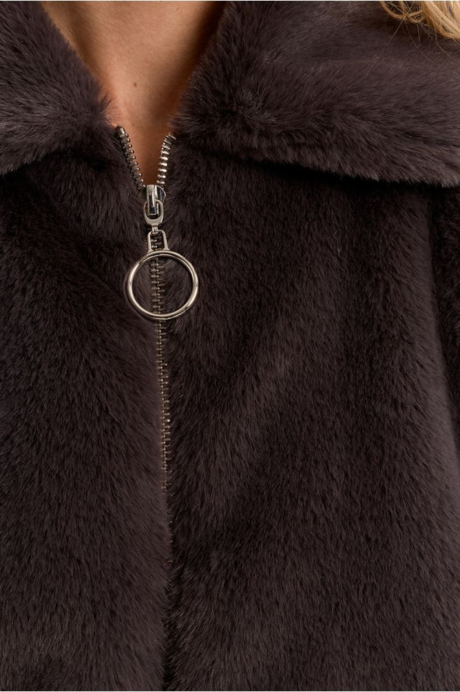 Textured jacket with zip