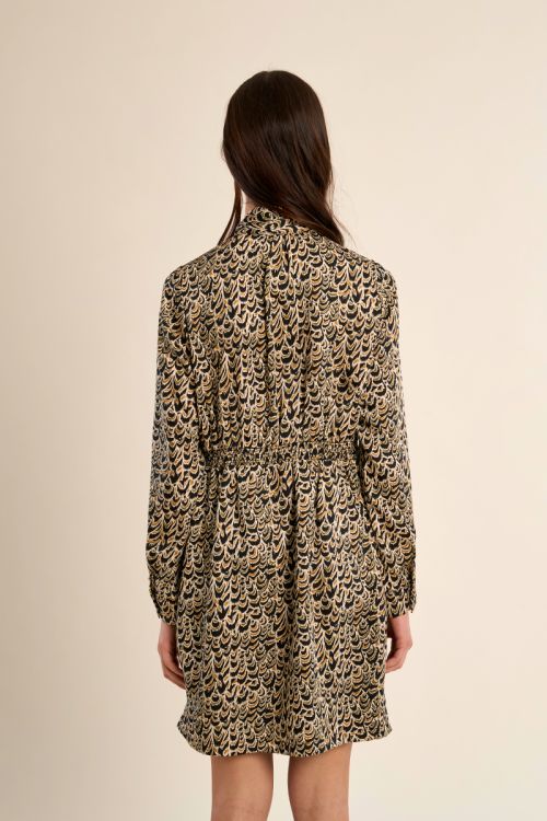Robe ajustée col à nouer