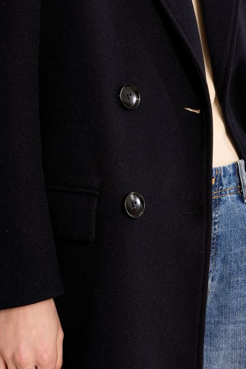 Straight coat