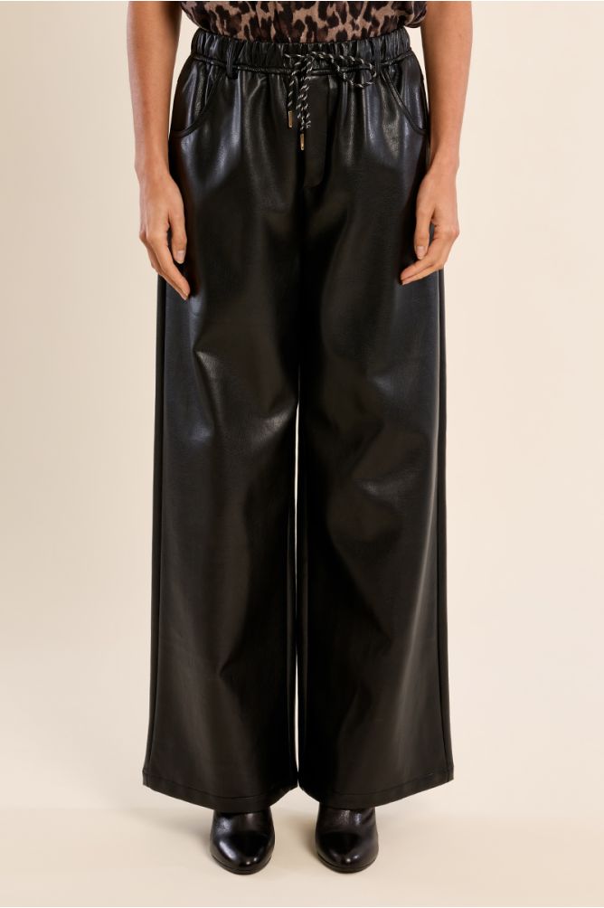 Pantalon évasé en simili-cuir