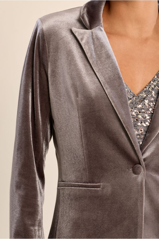 Blazer aterciopelado con cuello y solapa