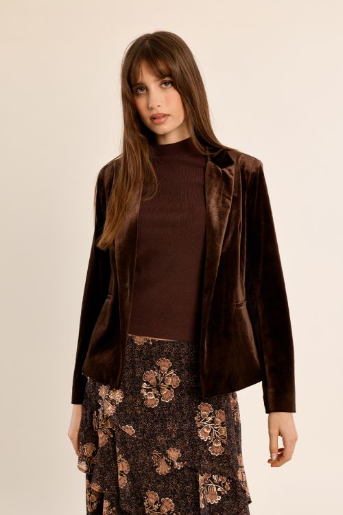 Blazer aterciopelado con cuello y solapa