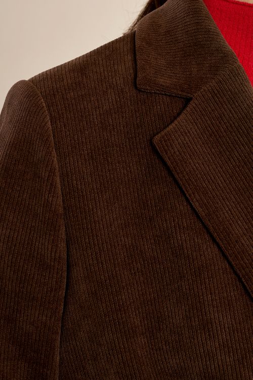 Blazer aterciopelado con cuello y solapa