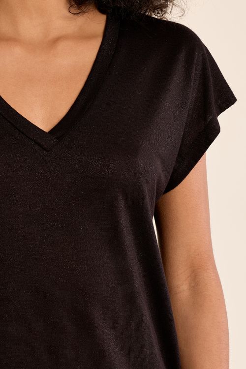 Plain V-neck T-shirt