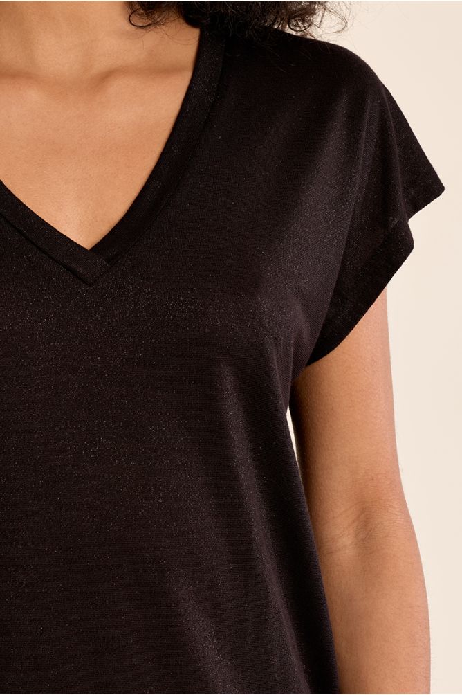Camiseta de manga corta cuello en V
